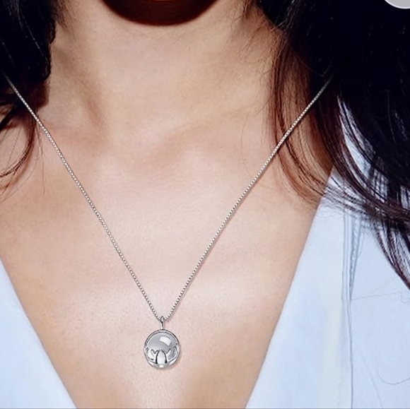 Gorgeous 925 Silver Plated Moonstone Antler Pendant Necklace. - Picture 4 of 7